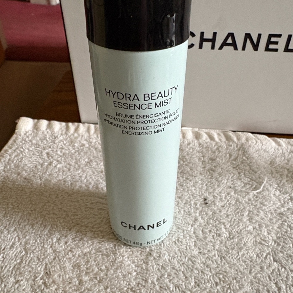 CHANEL Hydra Beauty Essence Mist